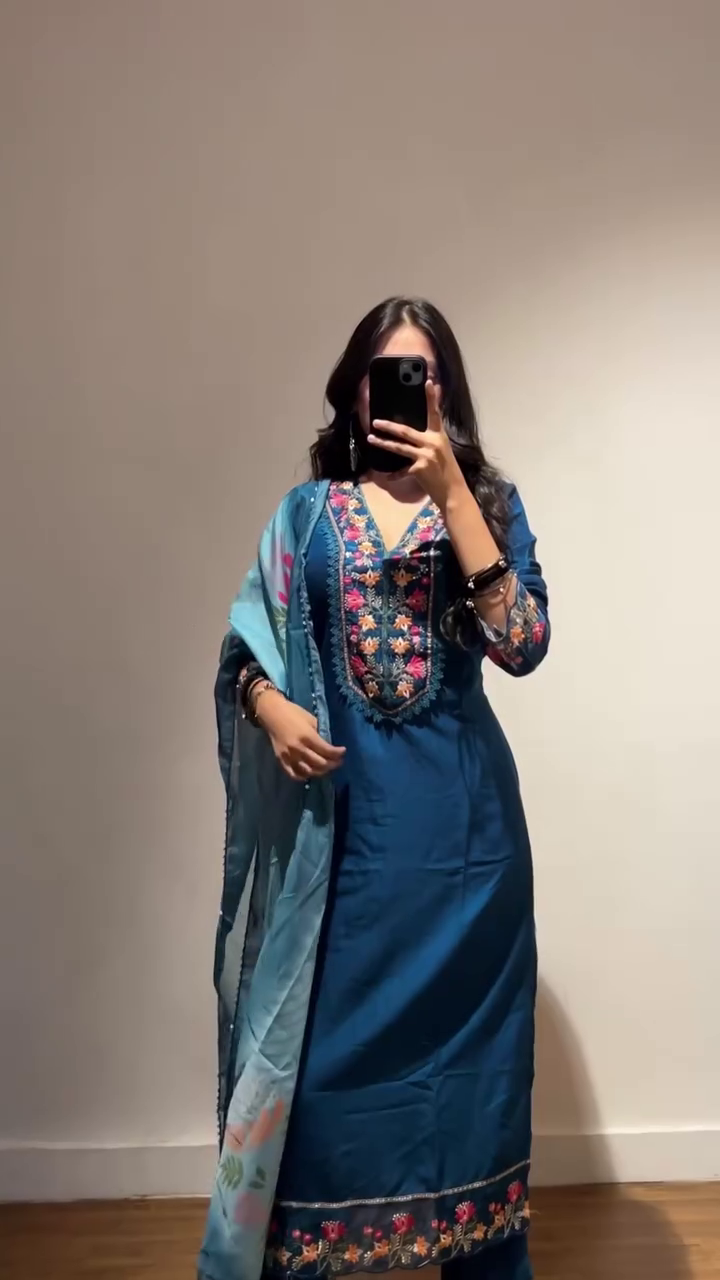 Black Embroidered Sheer Sleeve Anarkali Kurta – Women’s Elegant Party Wear Ethnic Dress - Image 4