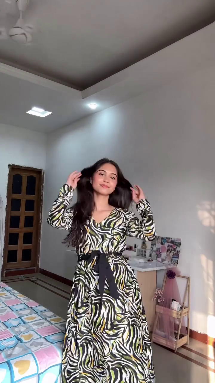 Olive Green V-Neck Gathered Waist Midi Dress with Long Sleeves - Image 7